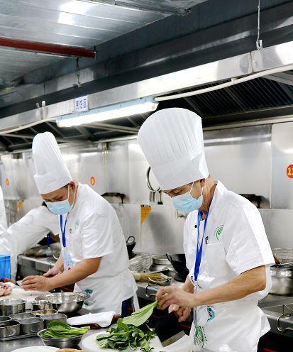 师傅实用技能攻略（打造高效学习路径，掌握职场必备技能）